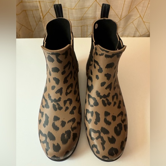 Hunter Chelsea Cheetah Print Rain Boots Size 7 Like New! - Picture 2 of 7